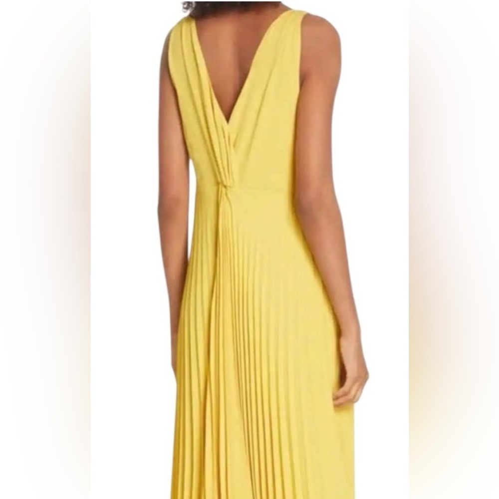 Vince pleated midi dress - Picture 3 of 8